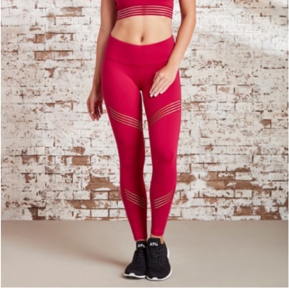 Glyder Advance Leggings Mesh Panels Vivid
Rose Pink